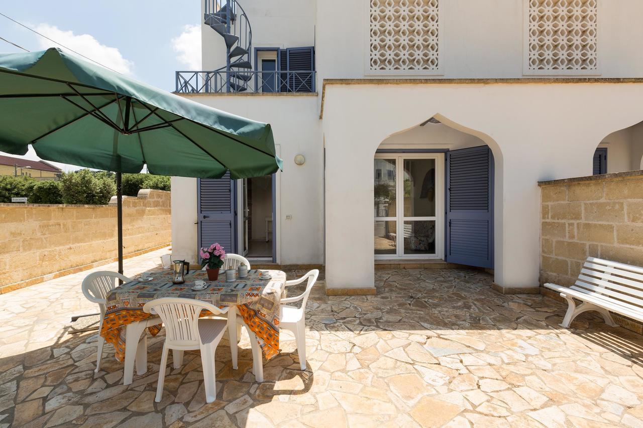 Villino Gemma Celeste By Barbarhouse Torre Lapillo Exteriör bild